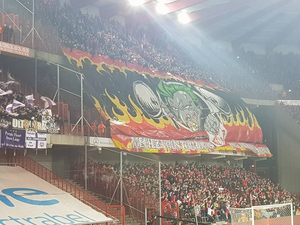 Standard Liege ultras steal Anderlecht tifo ahead of Croky Cup