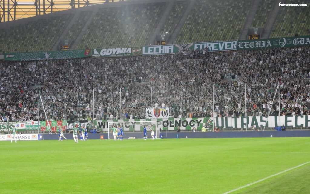 Read more about the article Gallery: Lechia Gdańsk – Lech Poznań 26.07.2025